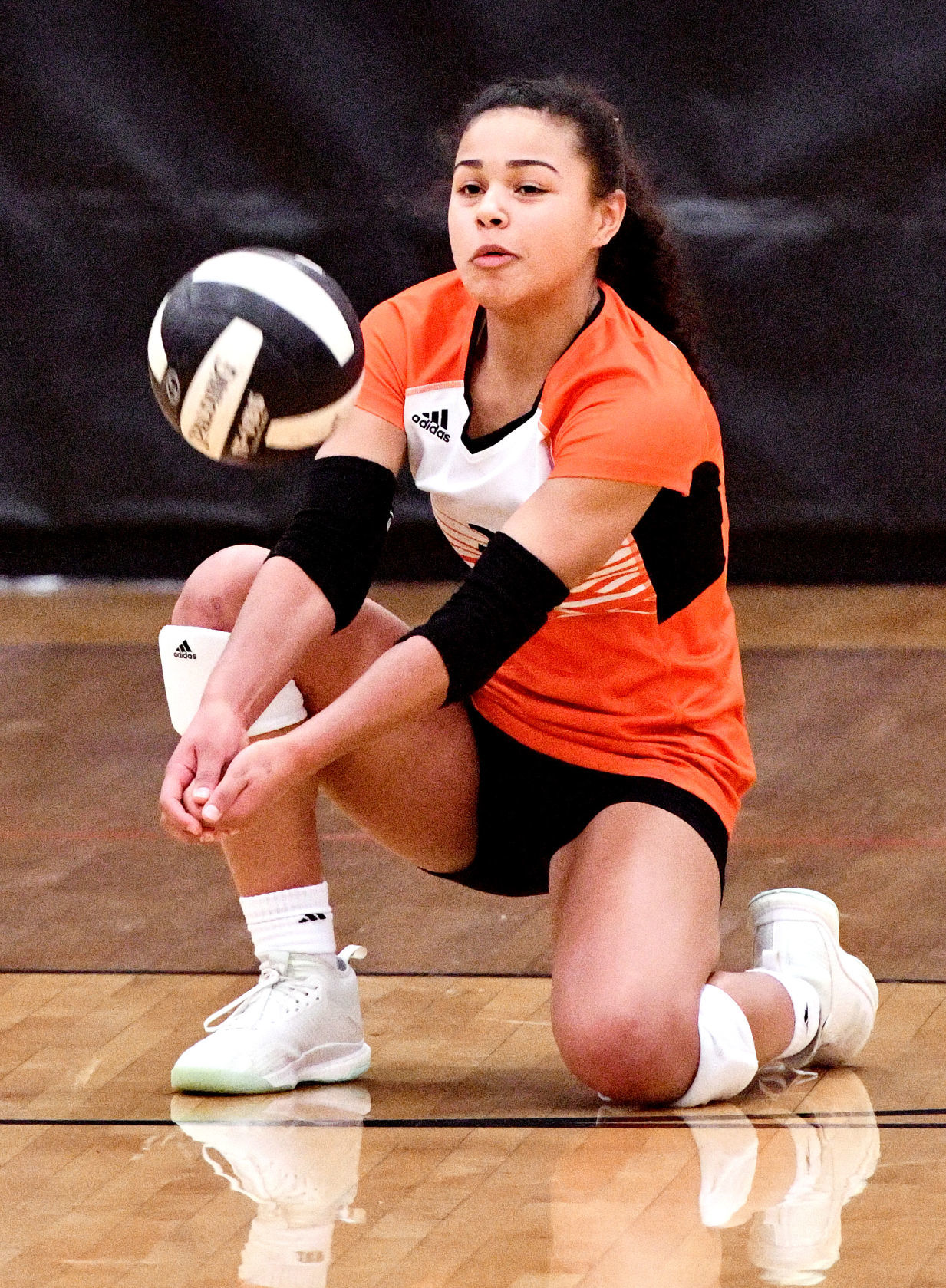 Sergeant Bluff-Luton vs. Carroll volleyball